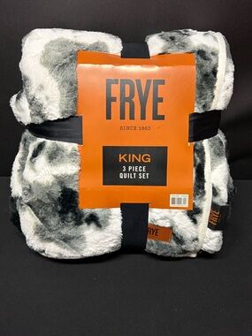Frye Faux Fur King Quilt Set in Black and White Tie-Dye
